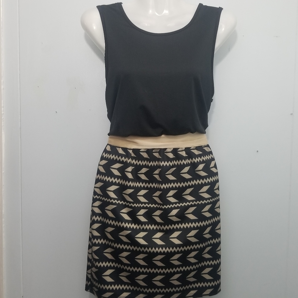 Dress with ribbon belt